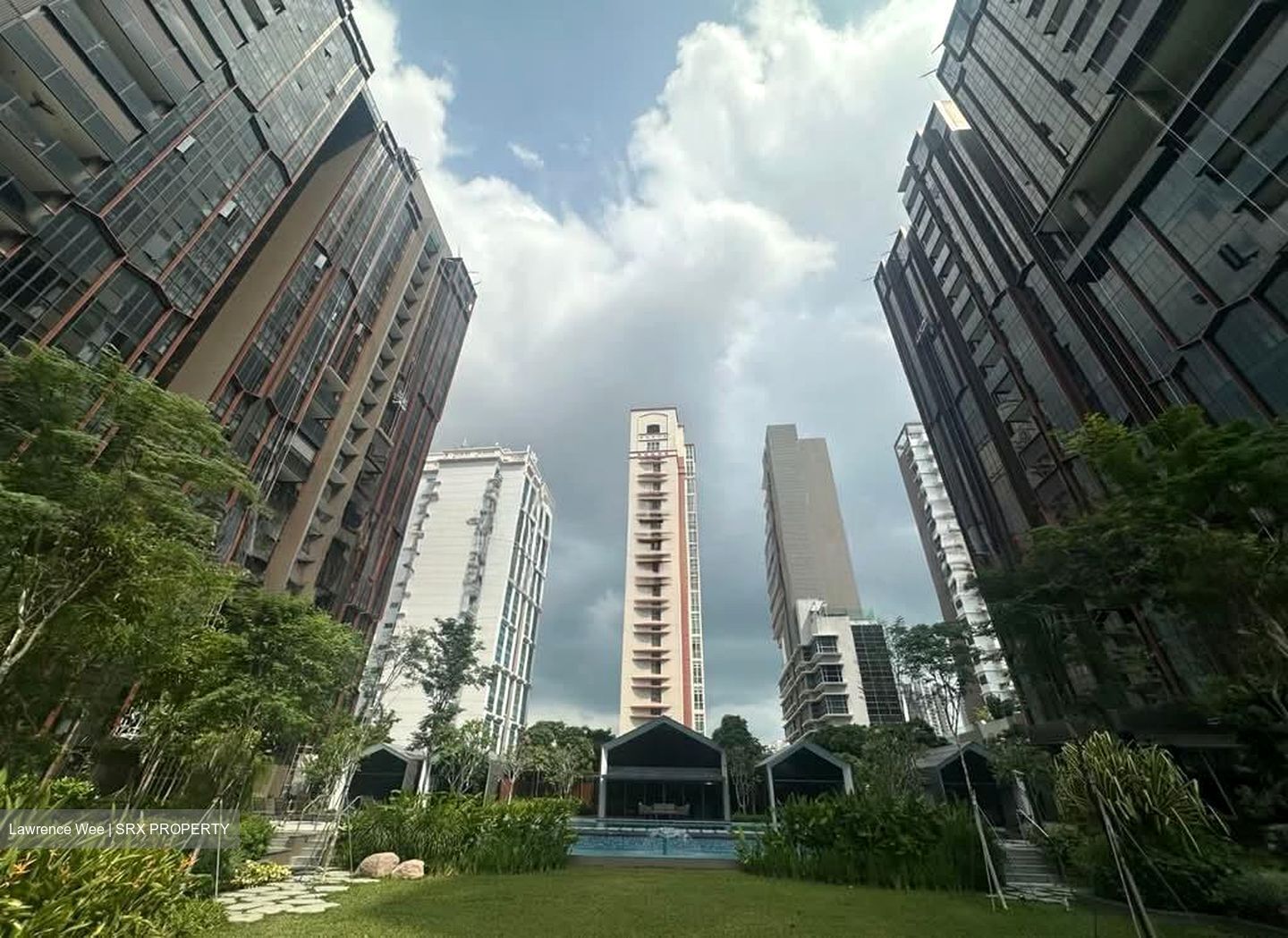 Liv @ Mb (D15), Condominium #577094831